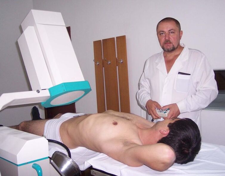 Physical therapy helps reduce symptoms of prostatitis in men